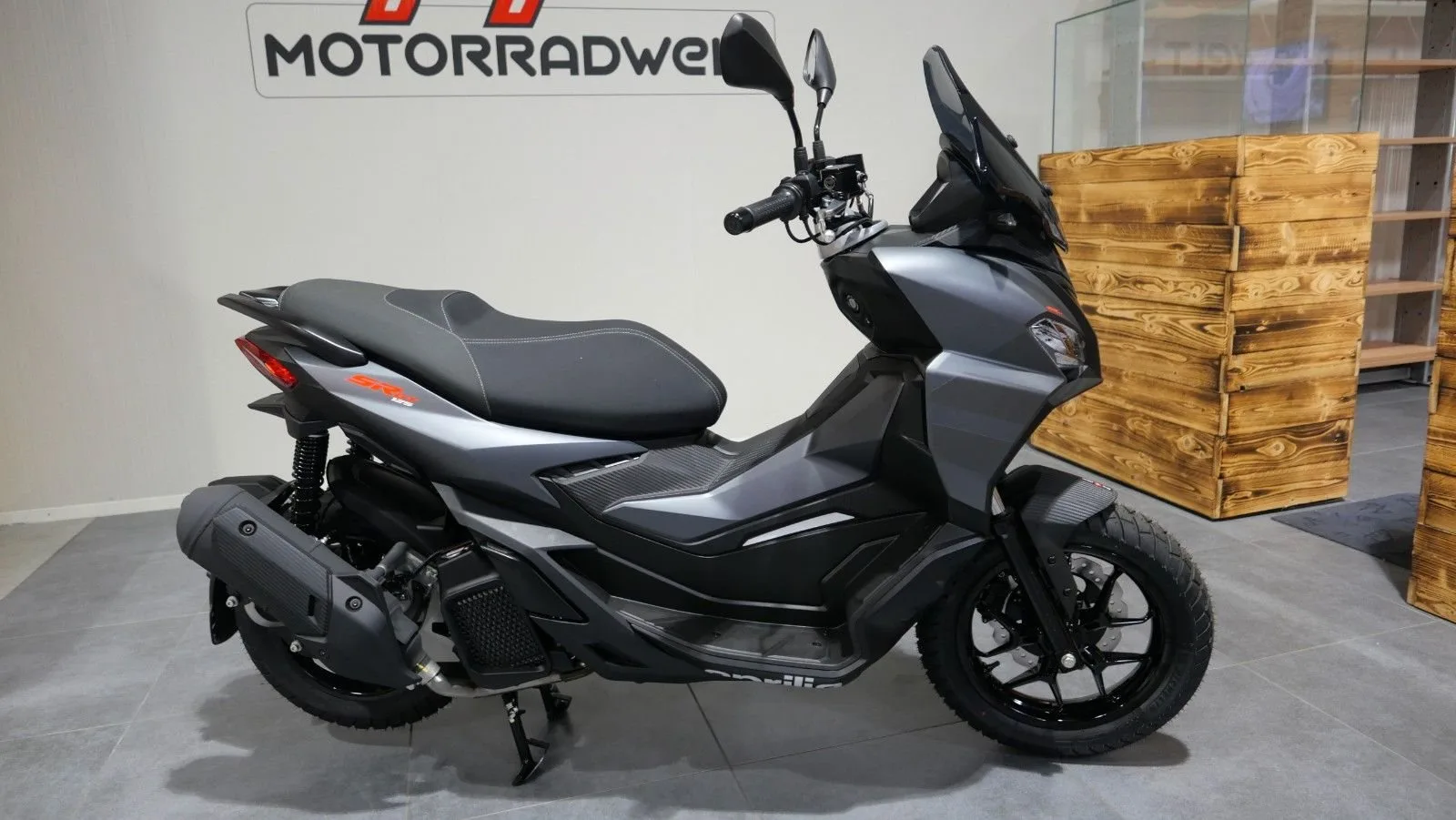 Aprilia SR GT 125 E5+