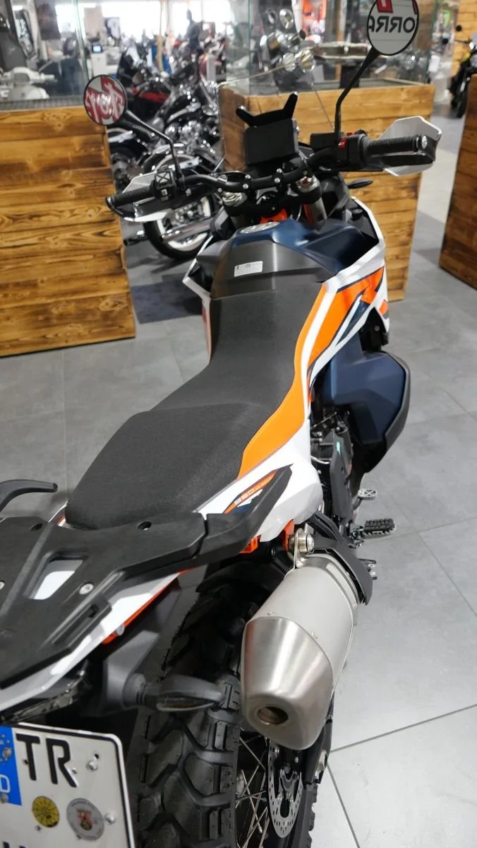 KTM 890 Adventure R