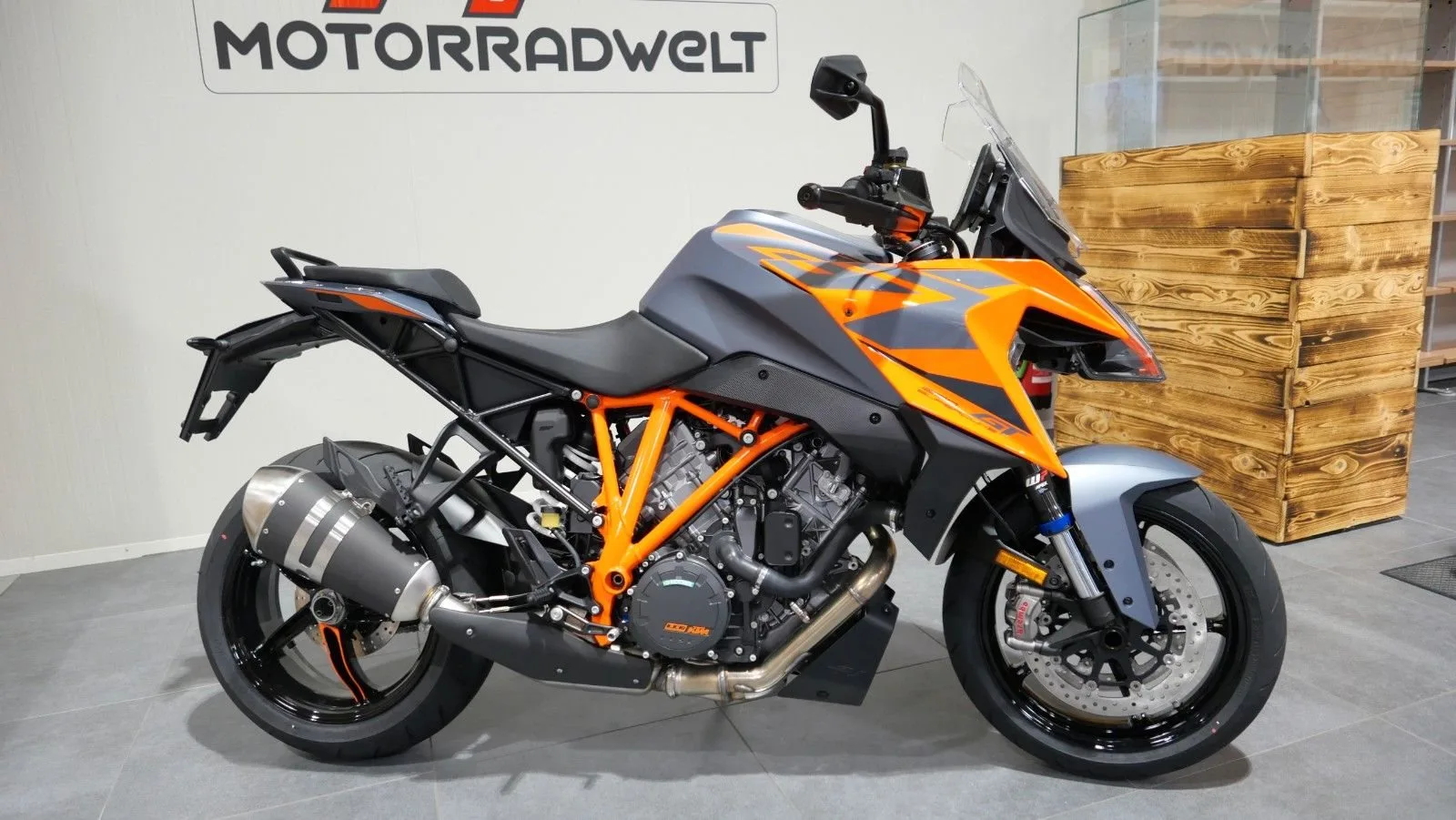 KTM 1290 Super Duke GT