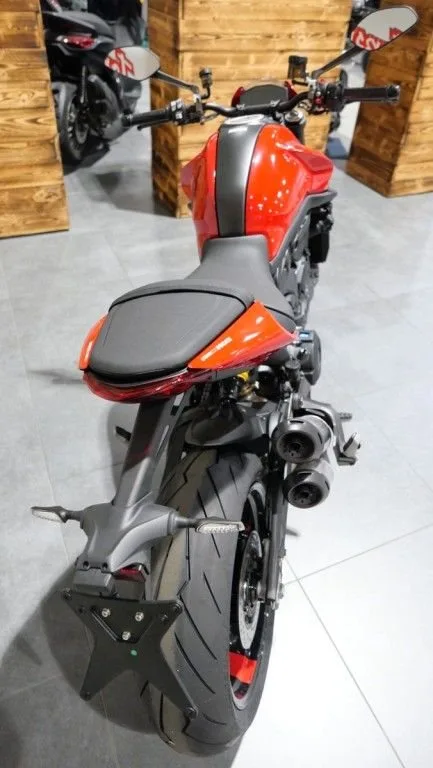 Ducati Monster +