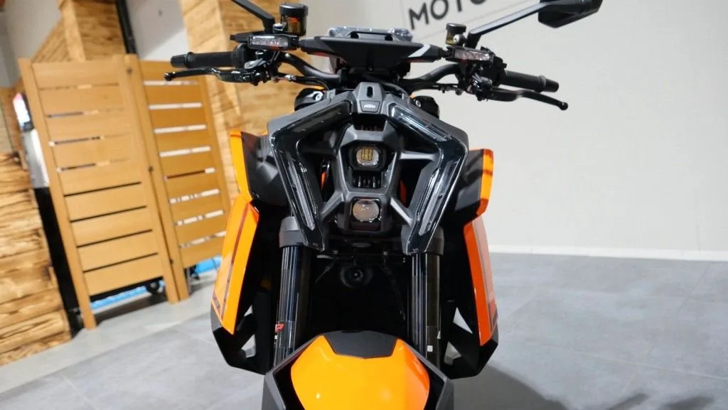 KTM 1390 Super Duke R EVO