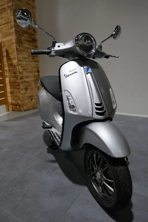 Vespa Elettrica 70 km/h Variante