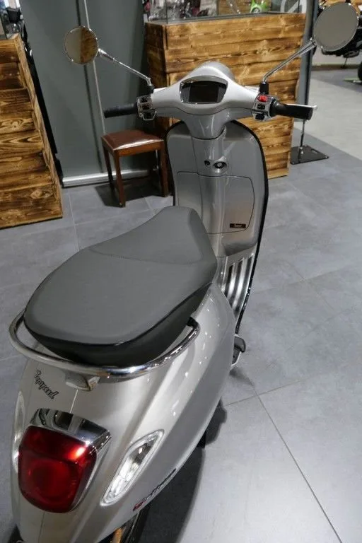 Vespa Elettrica 70 km/h Variante