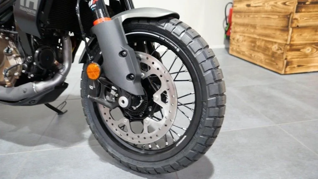 Husqvarna Svartpilen 401