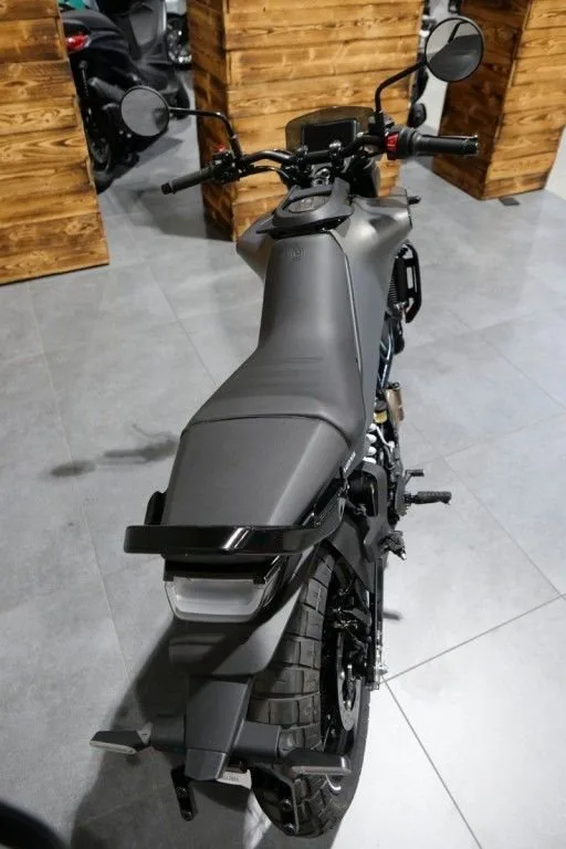 Husqvarna Svartpilen 125
