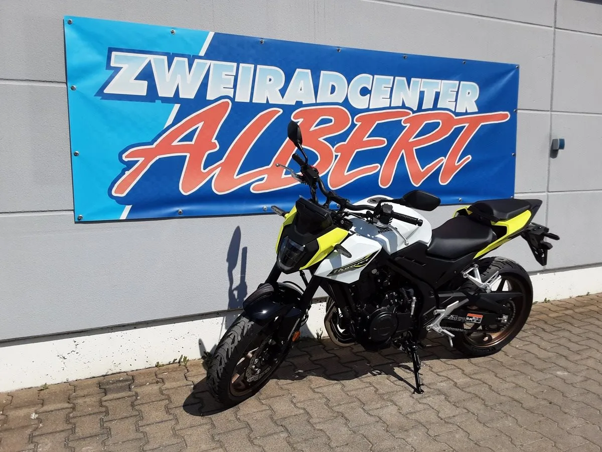 Honda CB500 Hornet E-Clutch
