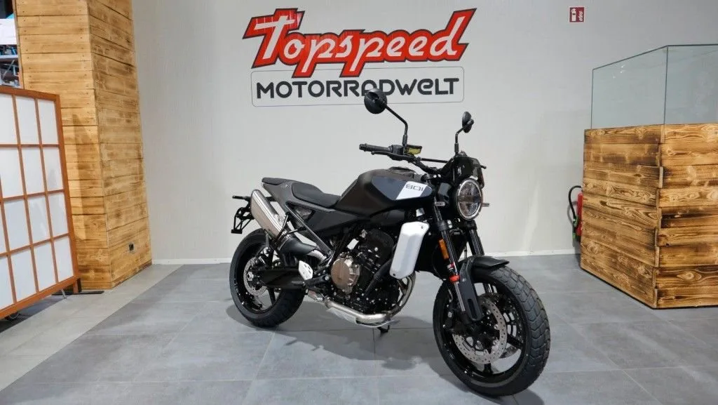 Husqvarna Svartpilen 801