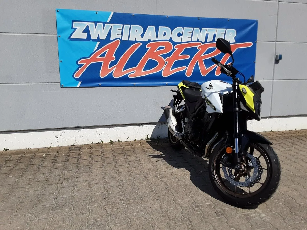 Honda CB500 Hornet E-Clutch