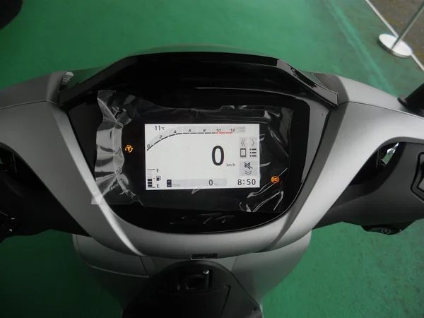 Honda SH150i Matt Lucent Silver