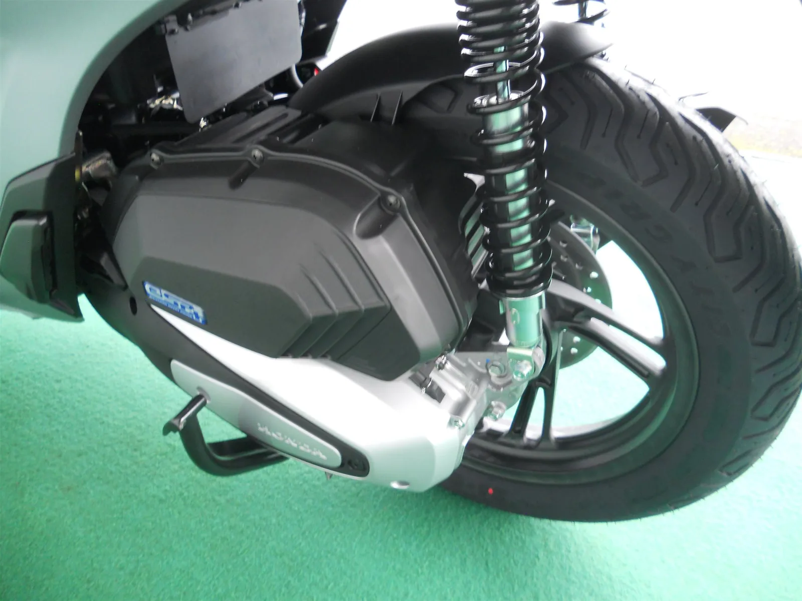 Honda SH150i Matt Lucent Silver