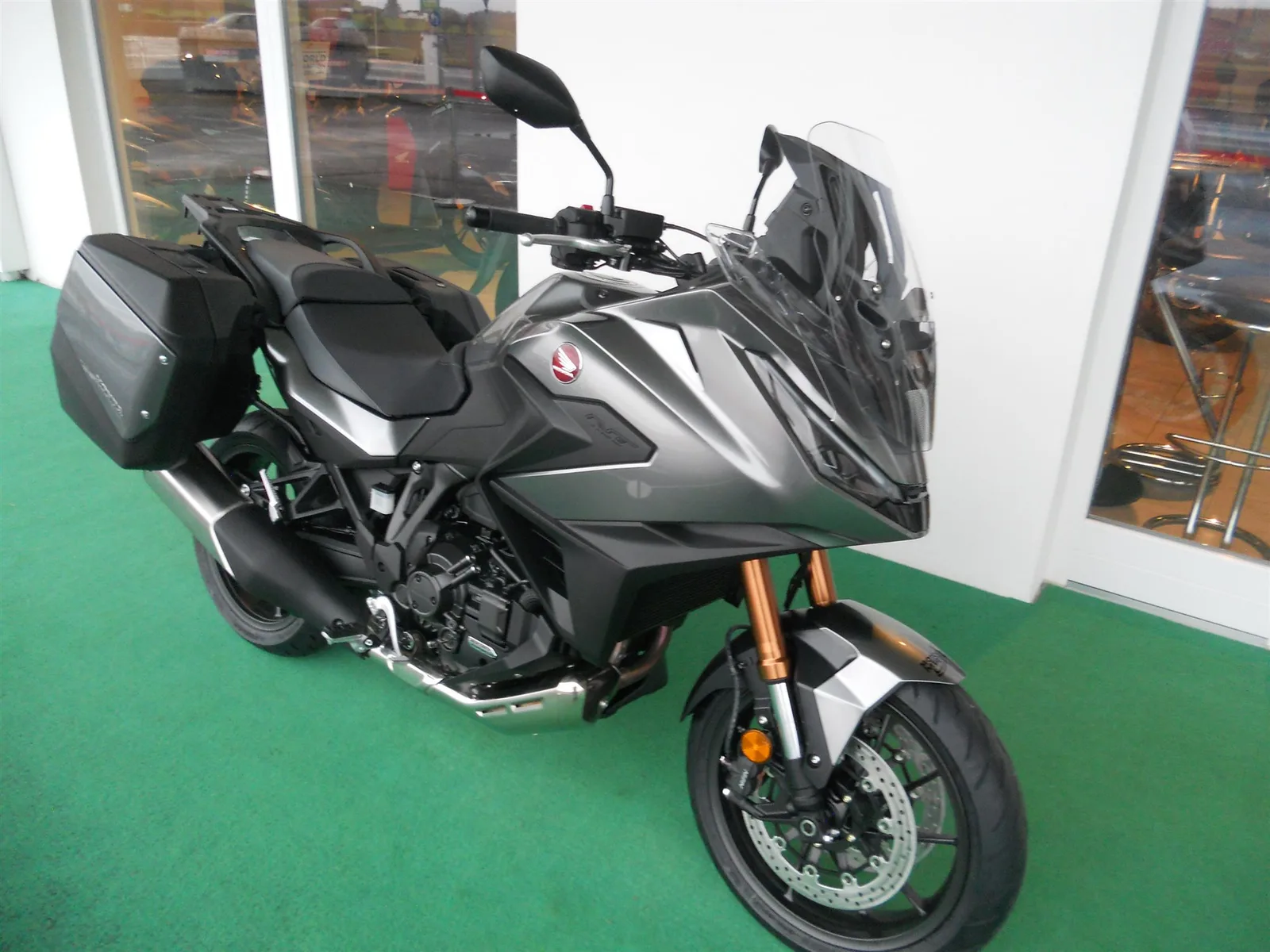 Honda NT1100 DCT Electronic Suspension GRAU