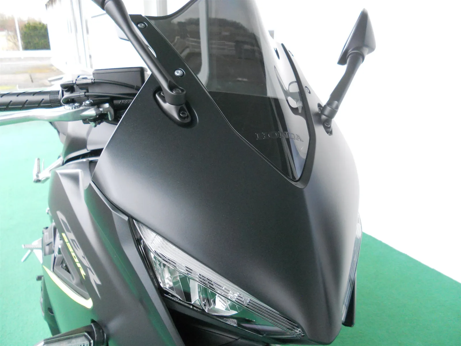 Honda CBR650R ohne E-Clutch + Sport Paket