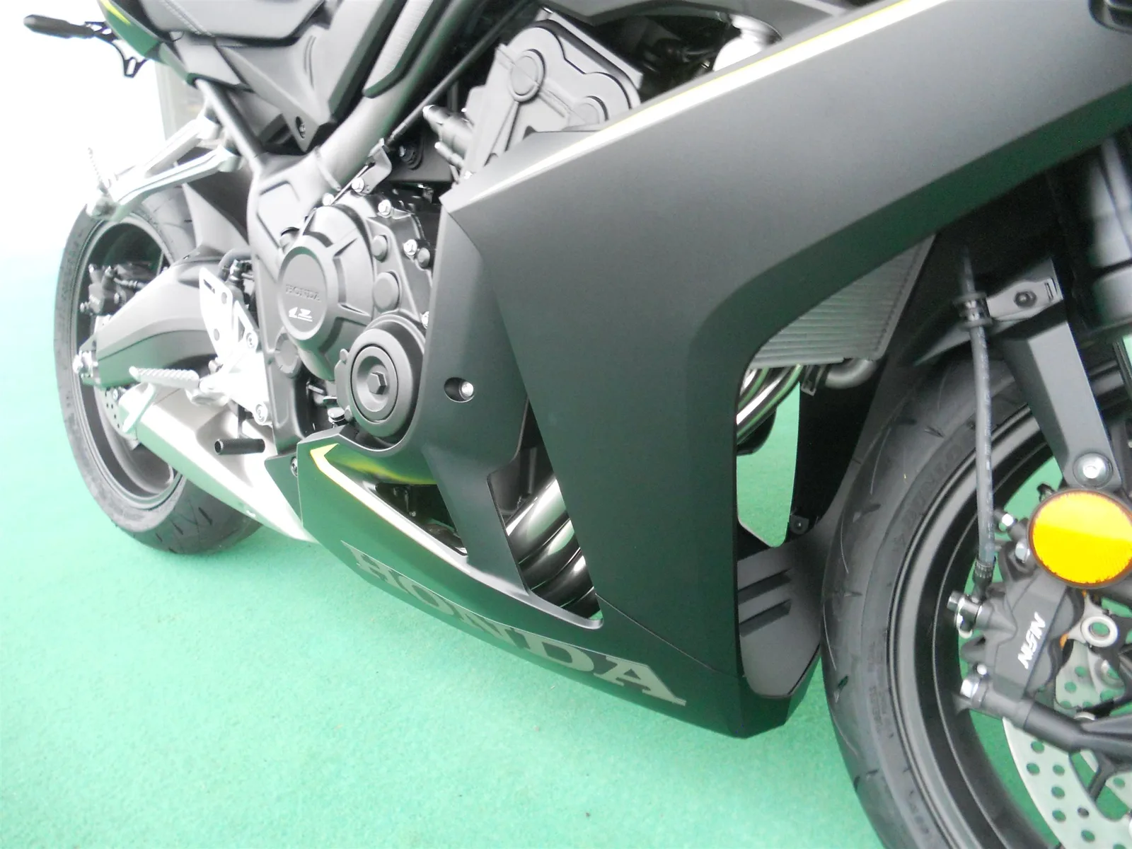 Honda CBR650R ohne E-Clutch + Sport Paket