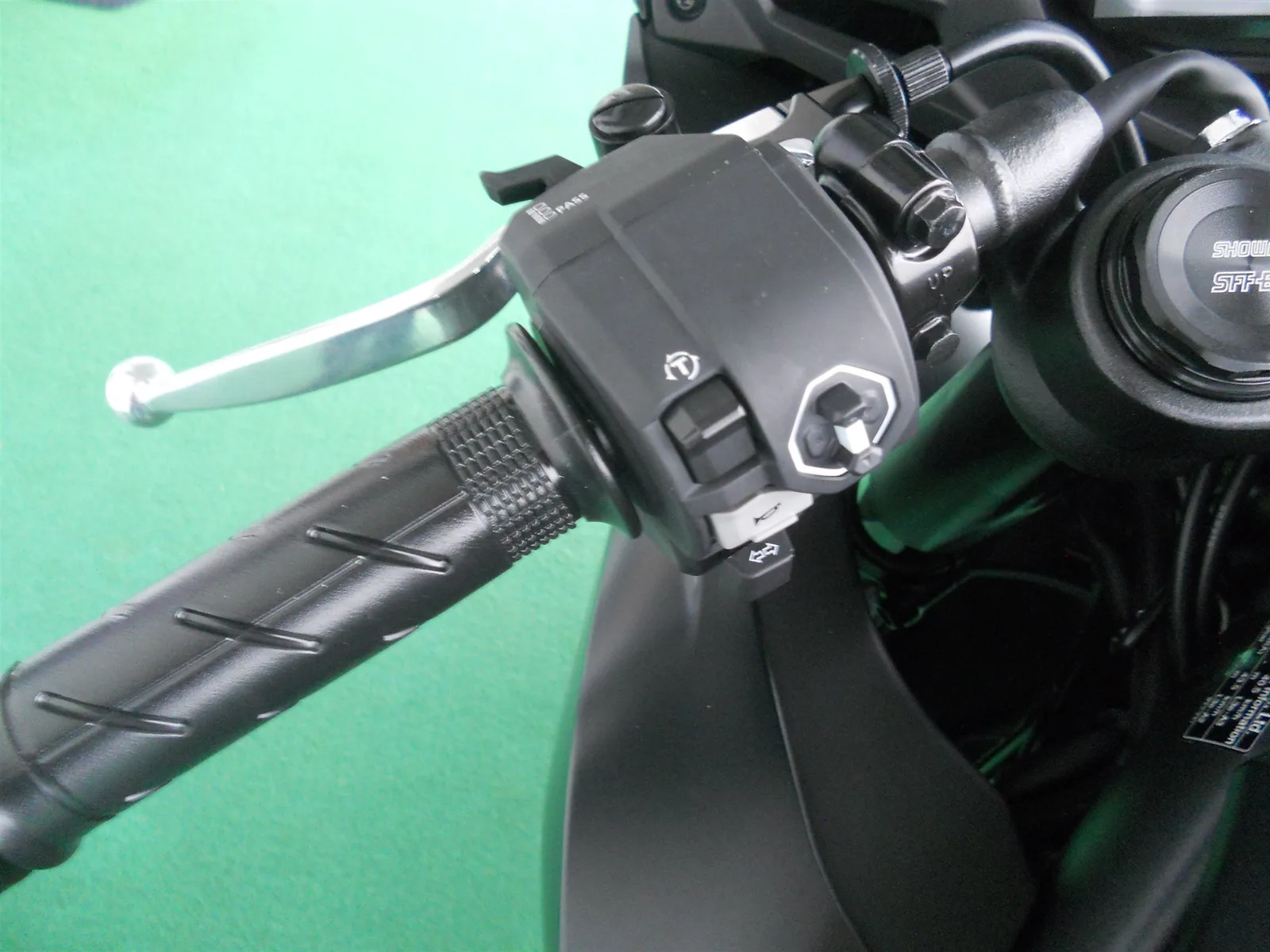 Honda CBR650R ohne E-Clutch + Sport Paket