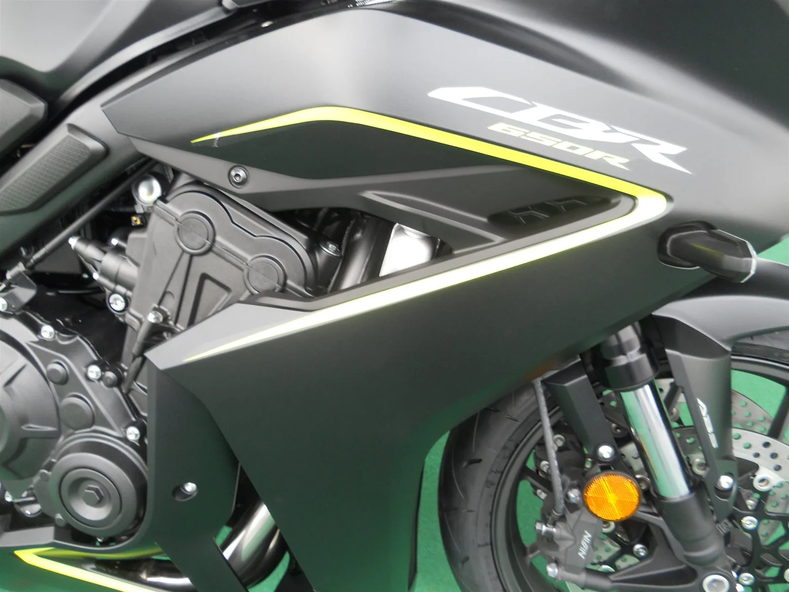 Honda CBR650R ohne E-Clutch + Zubehör