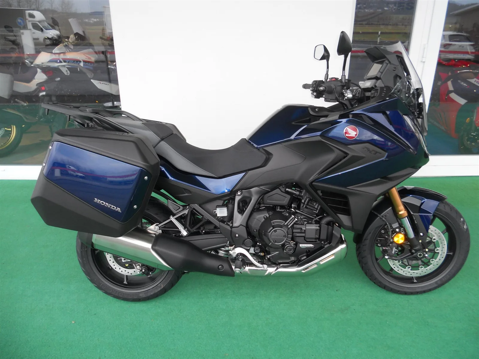 Honda NT1100 DCT Electronic Suspension GRAU+BLAU