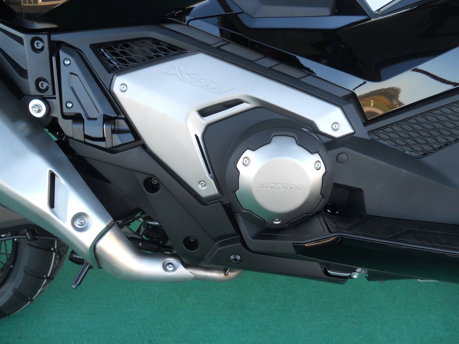 Honda X-ADV Grau