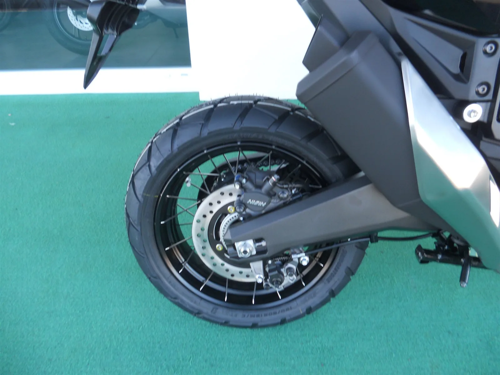 Honda X-ADV Grau