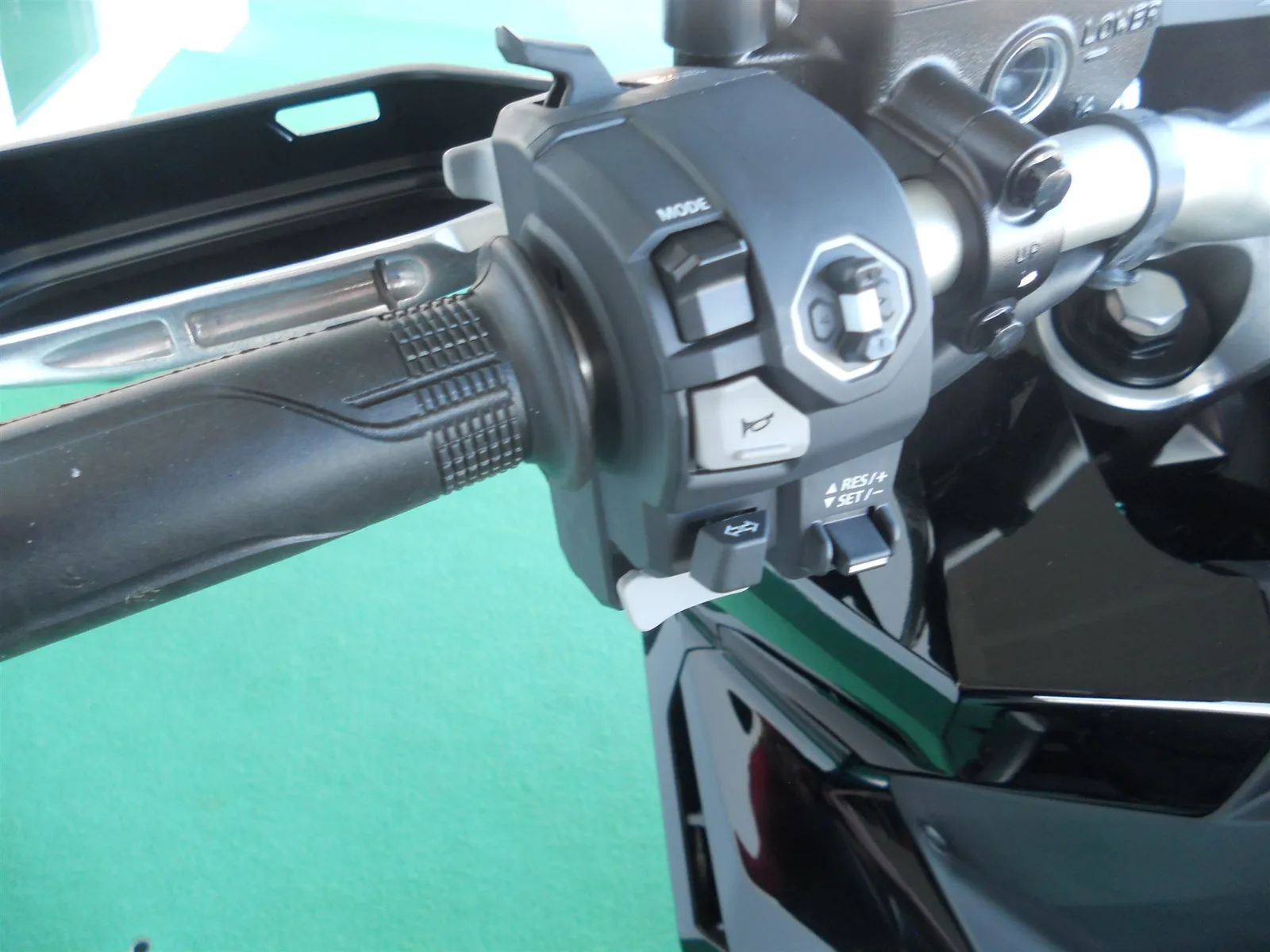 Honda X-ADV Grau