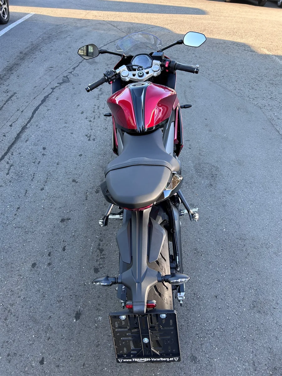 Triumph Daytona 660