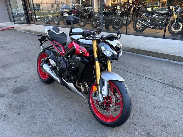 Triumph Street Triple 765 RX