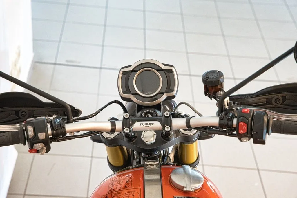 Triumph Scrambler 1200 XE