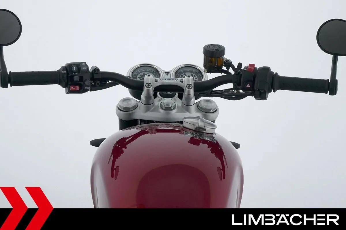 Triumph Speed Twin 1200