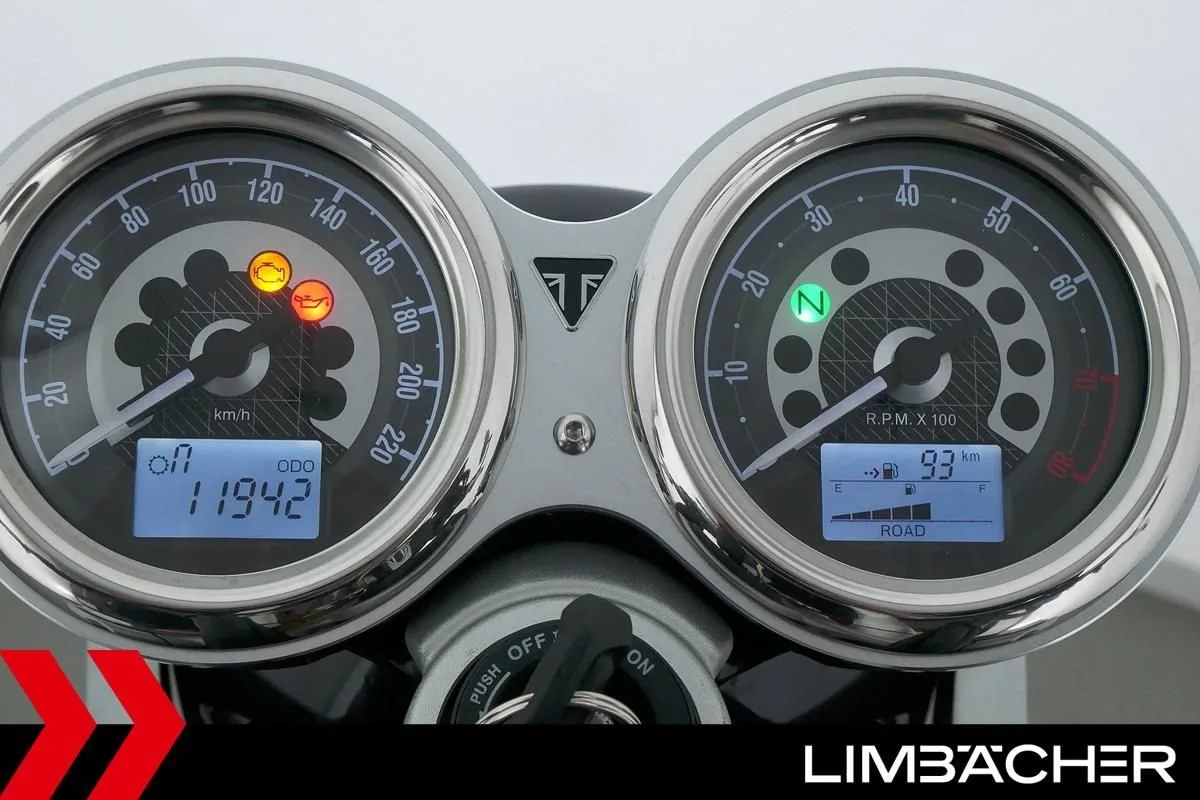Triumph Speed Twin 1200