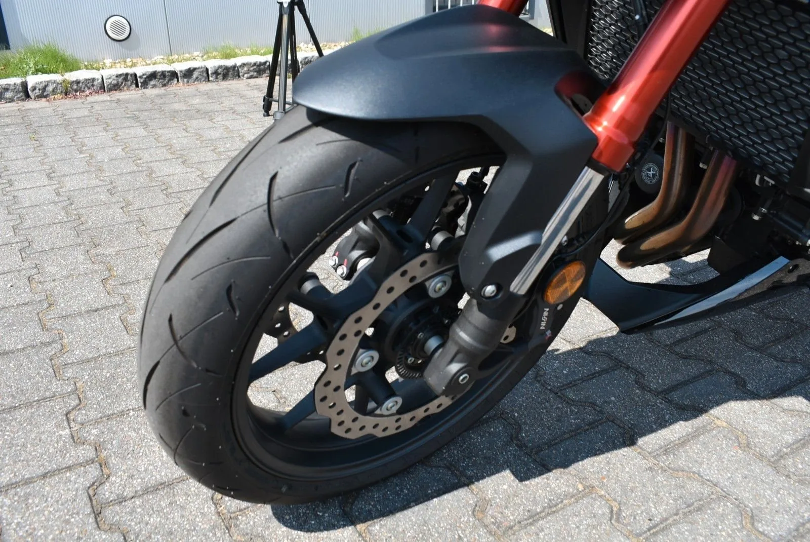 Honda CB750 Hornet E-Clutch