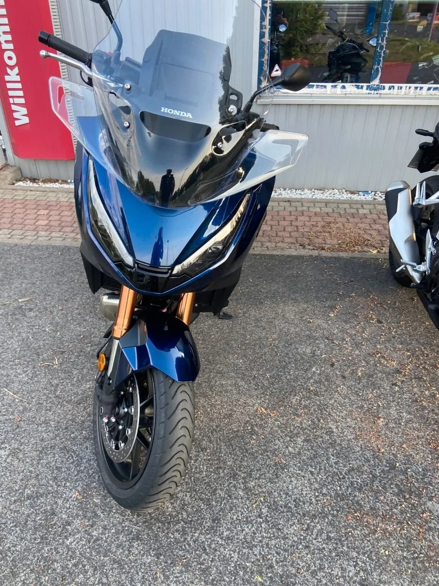 Honda NT1100