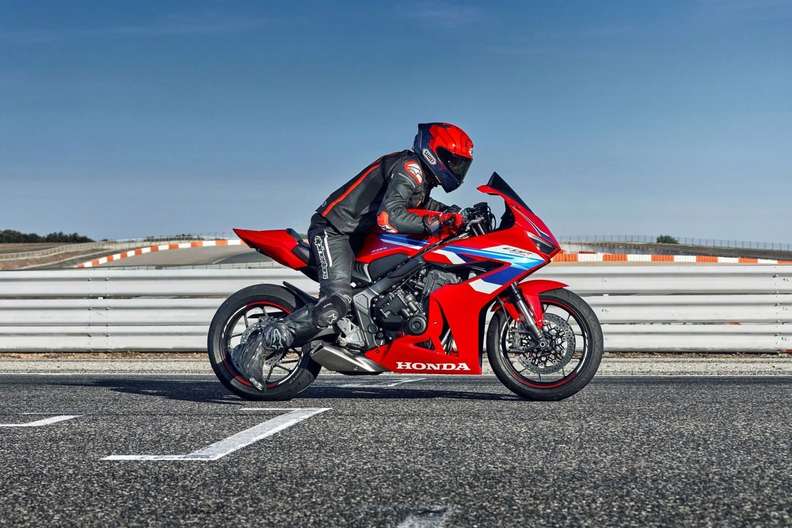 Honda CBR650R E-Clutch