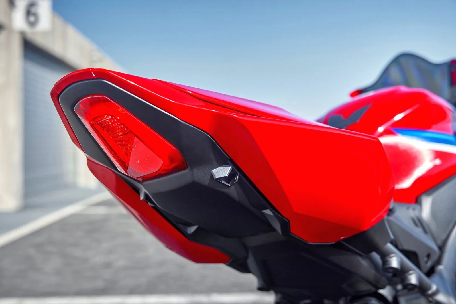 Honda CBR650R E-Clutch