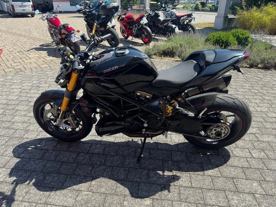 Ducati Streetfighter