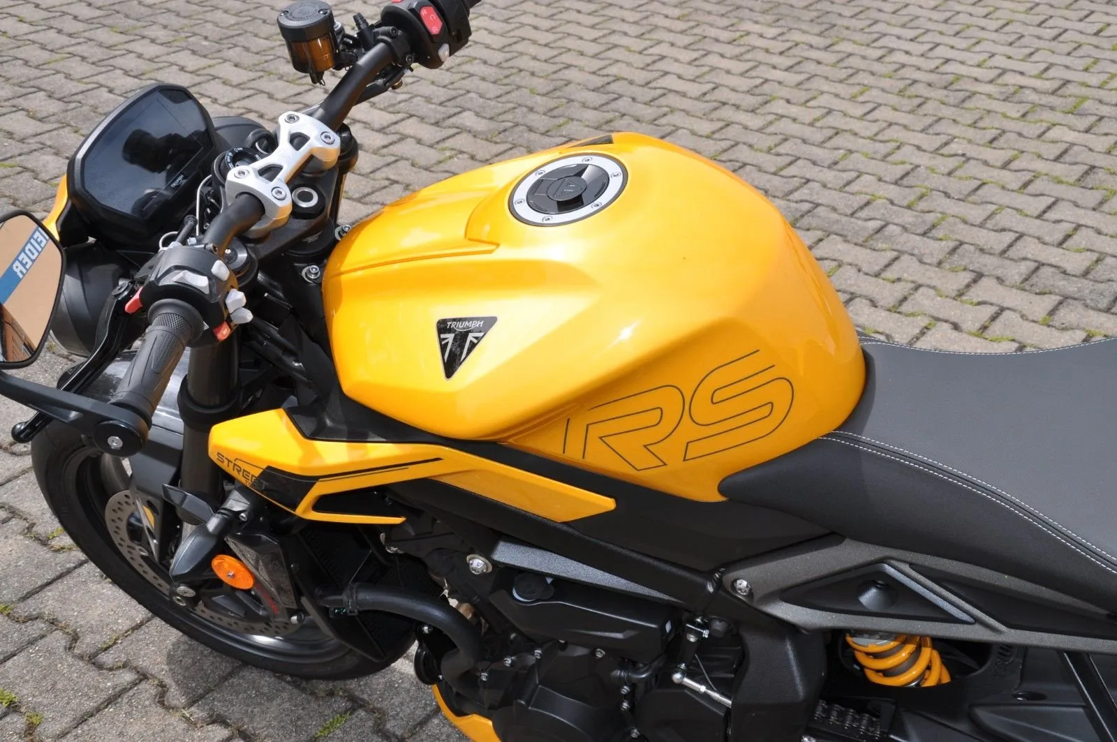 Triumph Street Triple RS