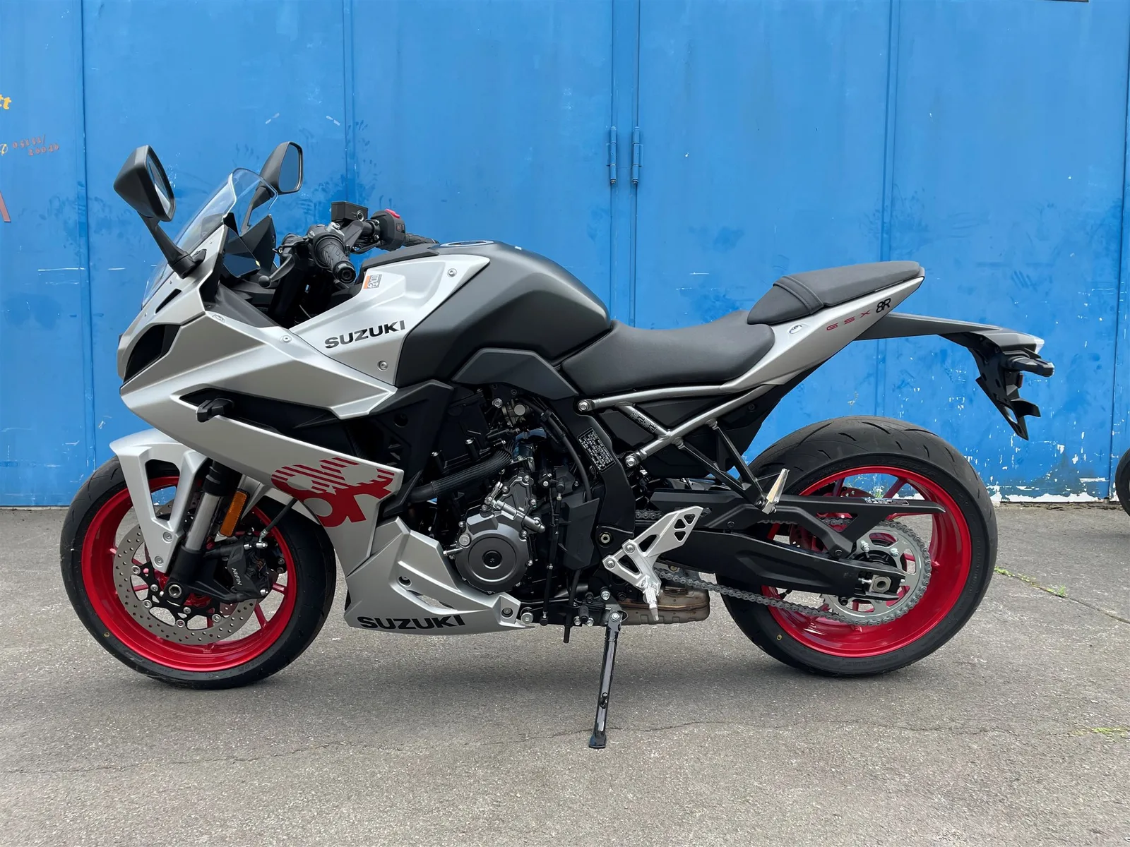 Suzuki GSX-8R
