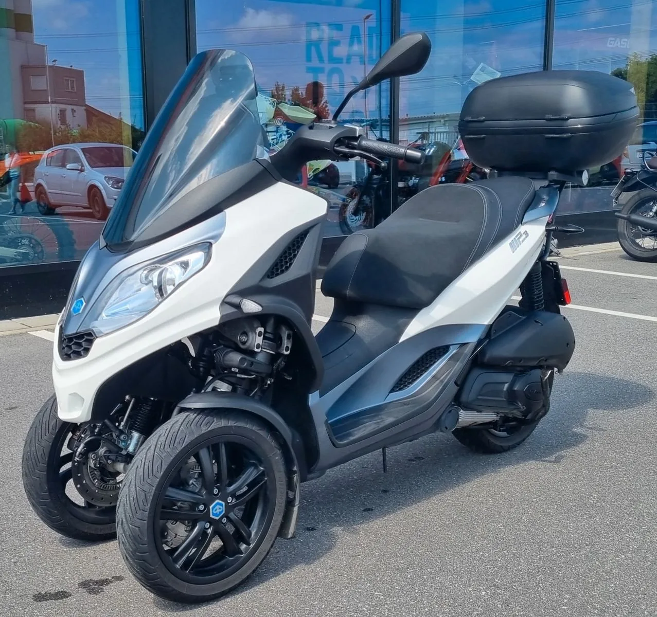 Piaggio MP3 300 HPE