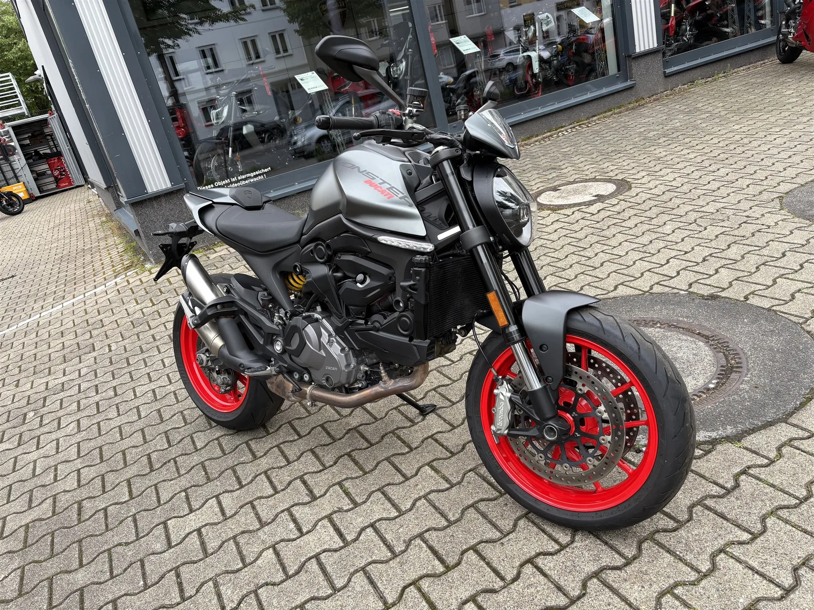 Ducati Monster + Top Zustand, Service Neu!