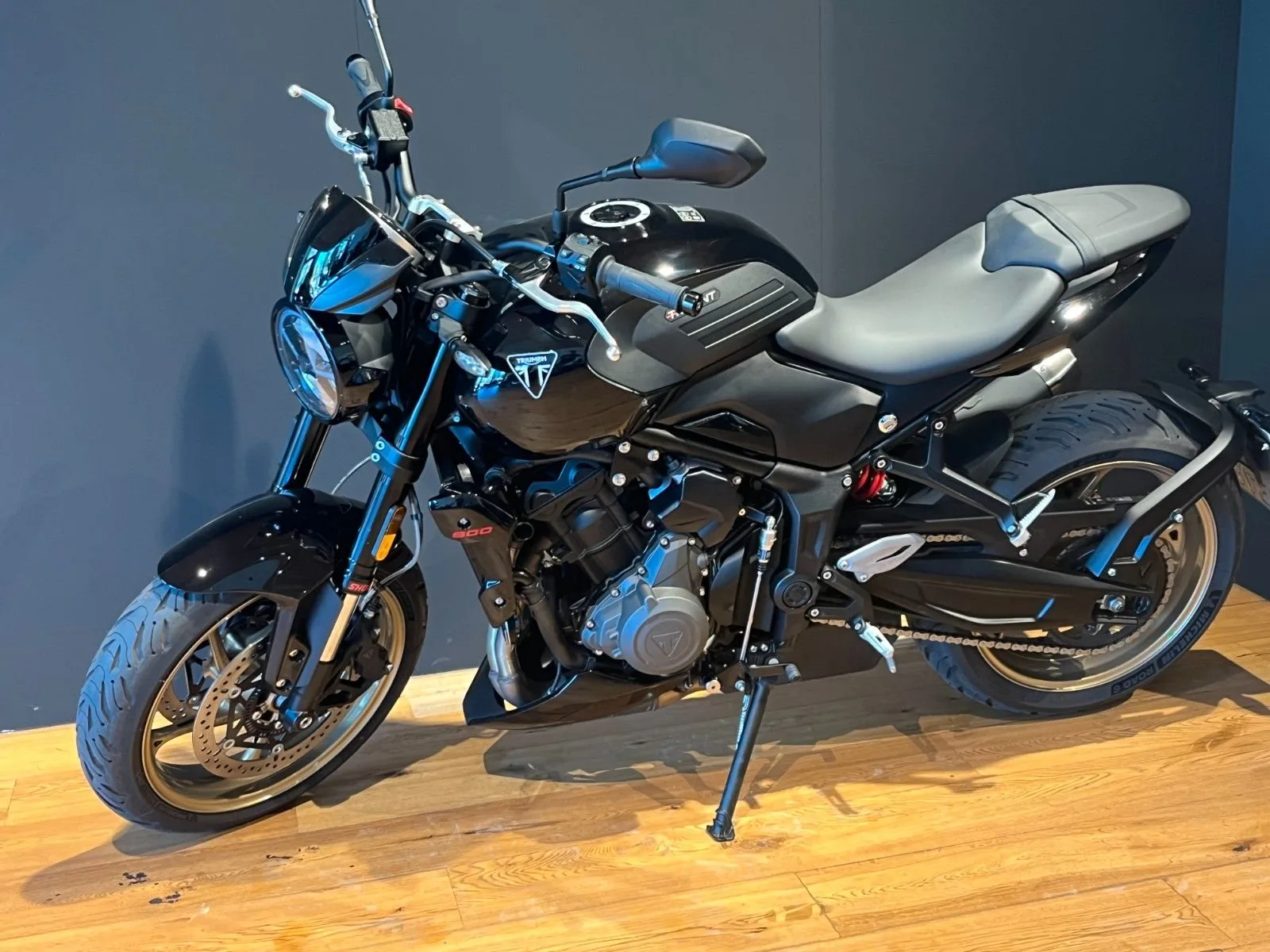 Triumph Trident 800