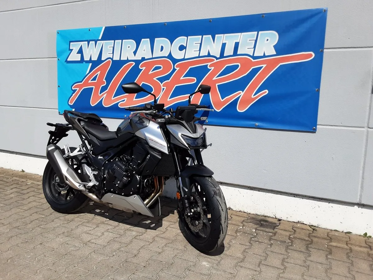 Honda CB750 Hornet E-Clutch