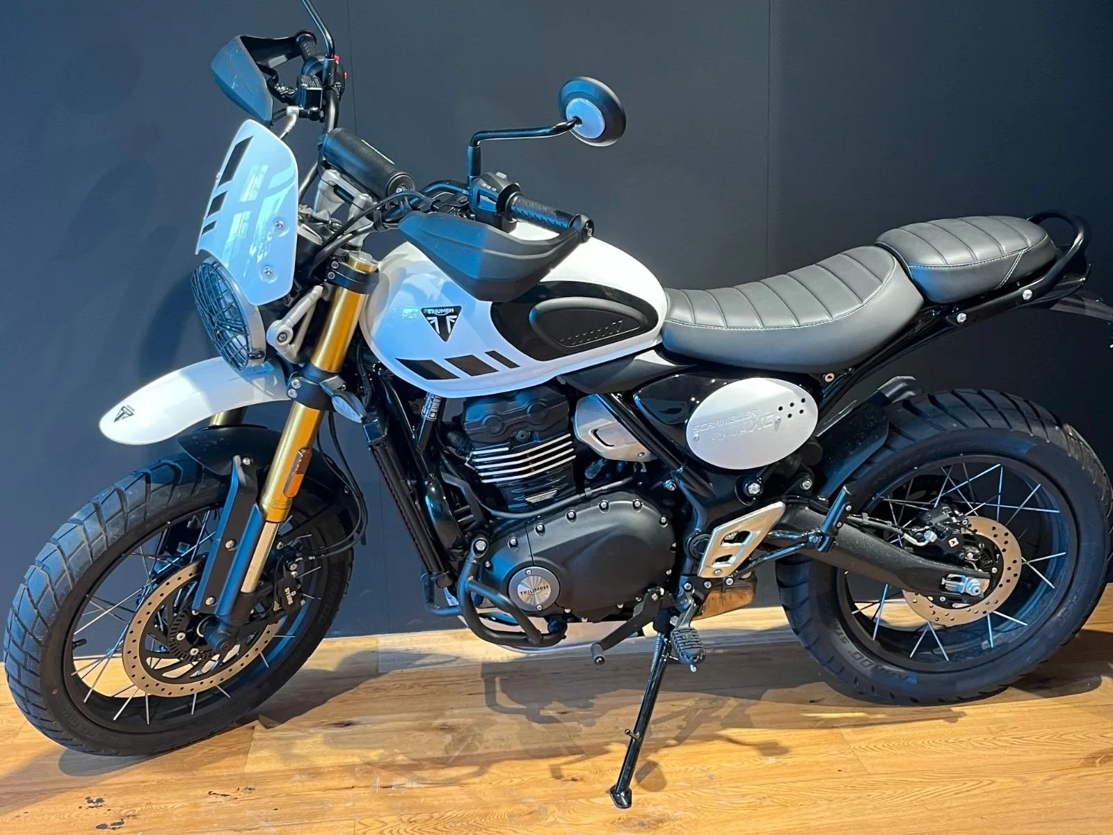 Triumph Scrambler 400 XC