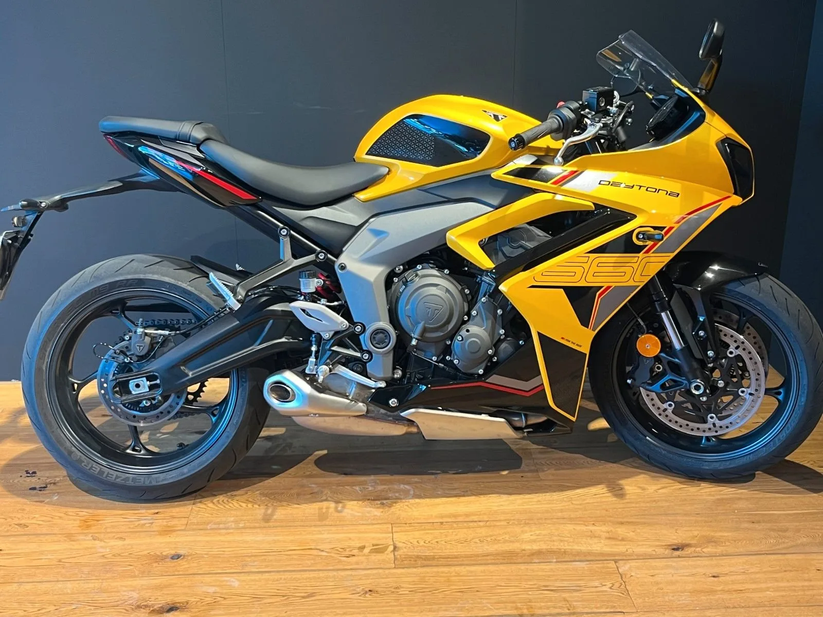 Triumph Daytona 660
