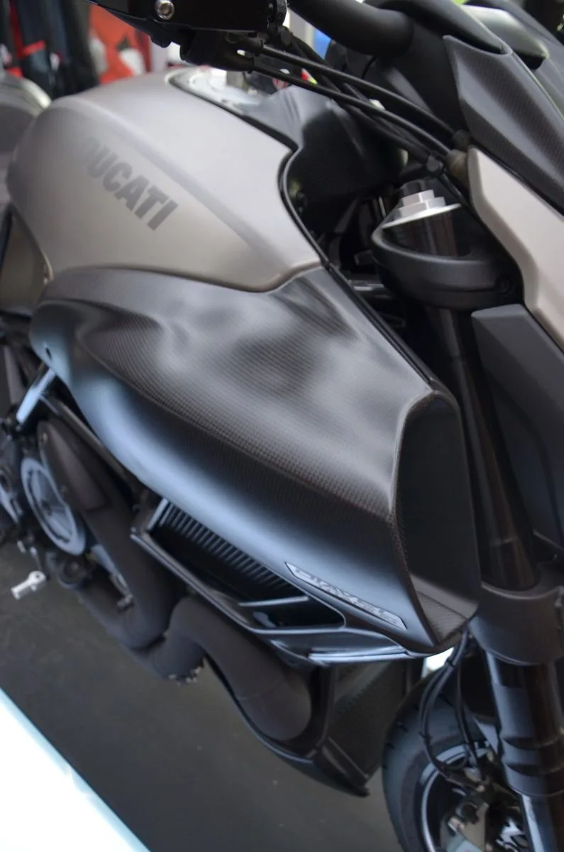 Ducati Diavel Titanium