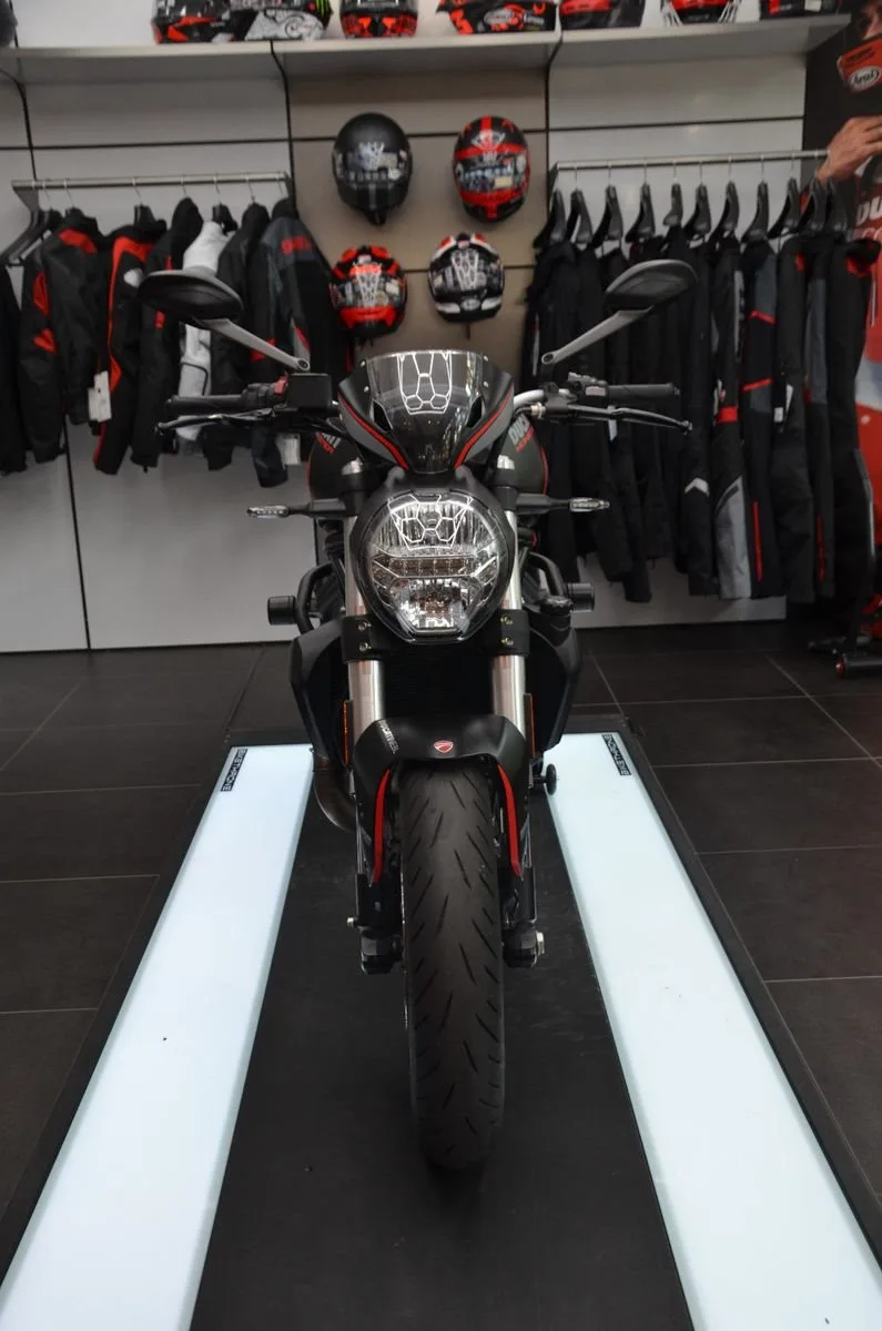 Ducati Monster 821
