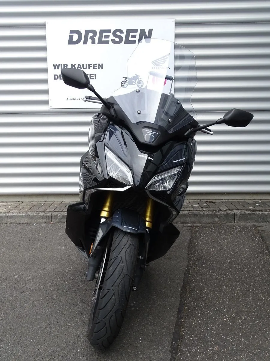 Honda Forza 750