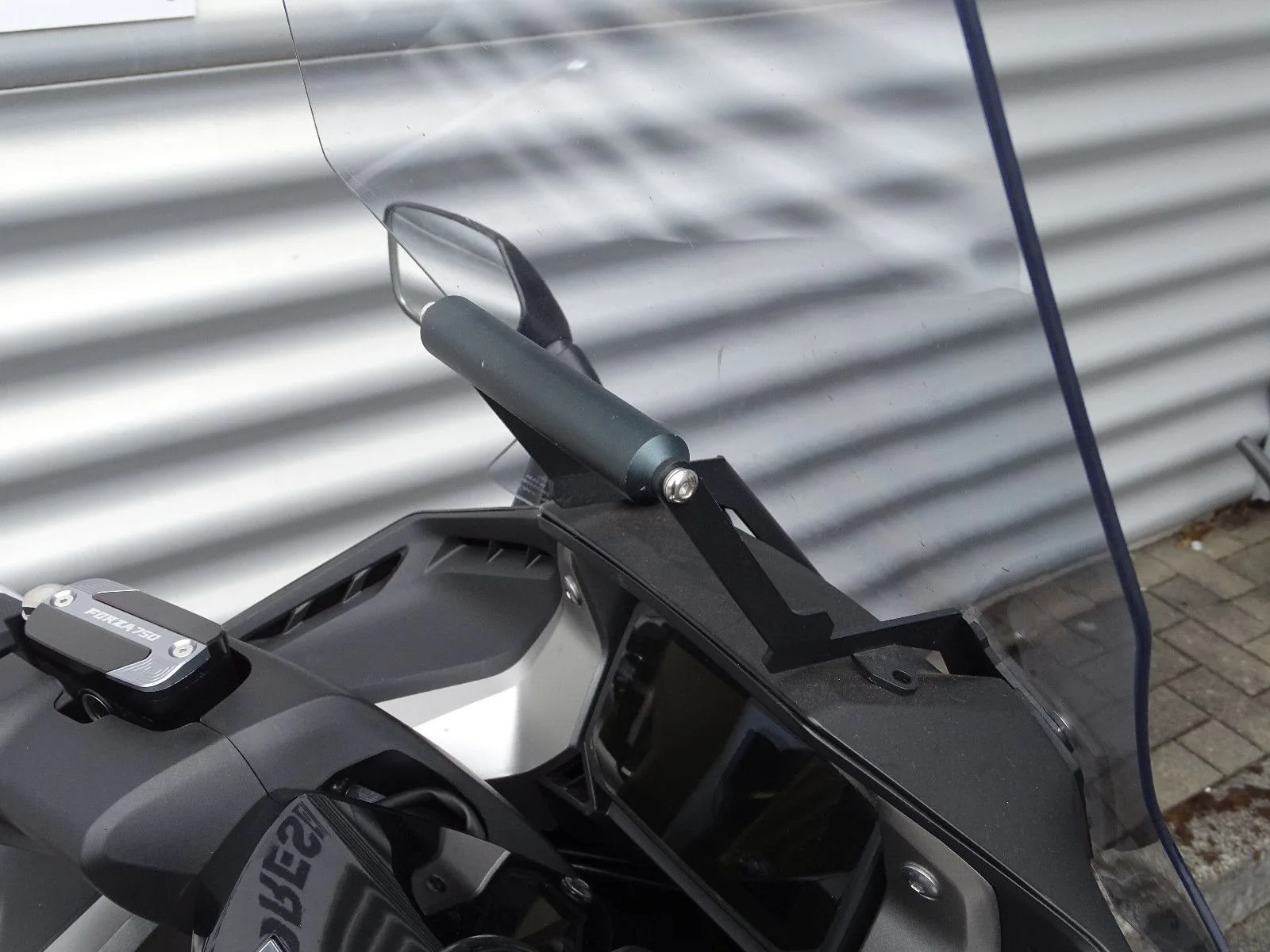 Honda Forza 750
