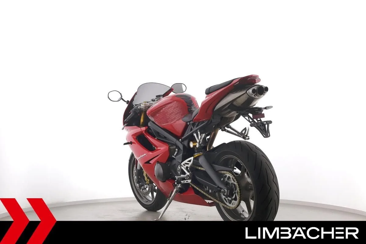 Triumph Daytona 675