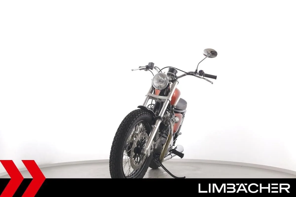 Triumph Bonneville T140V