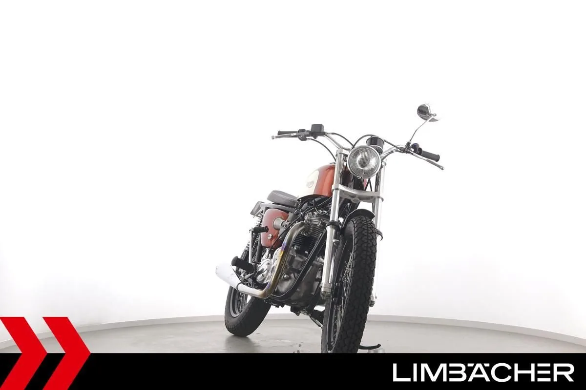 Triumph Bonneville T140V