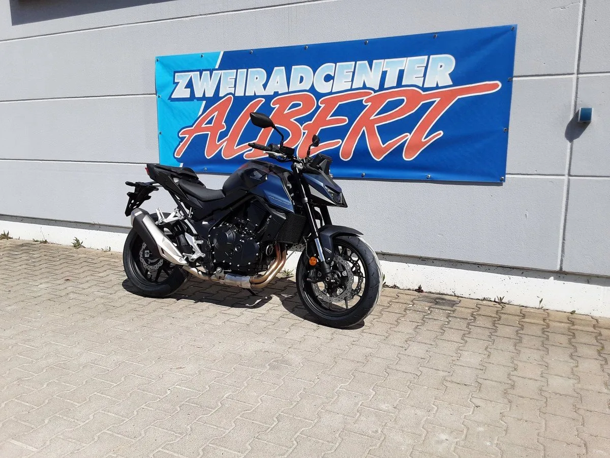 Honda CB750 Hornet E-Clutch