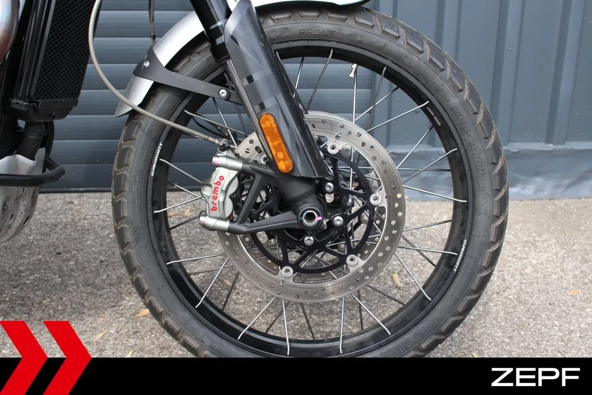 Triumph Scrambler 1200 XC